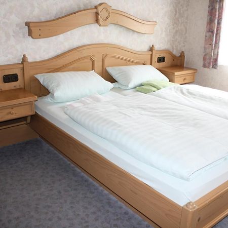 Hotel St. Hubertus Wallmerod ภายนอก รูปภาพ