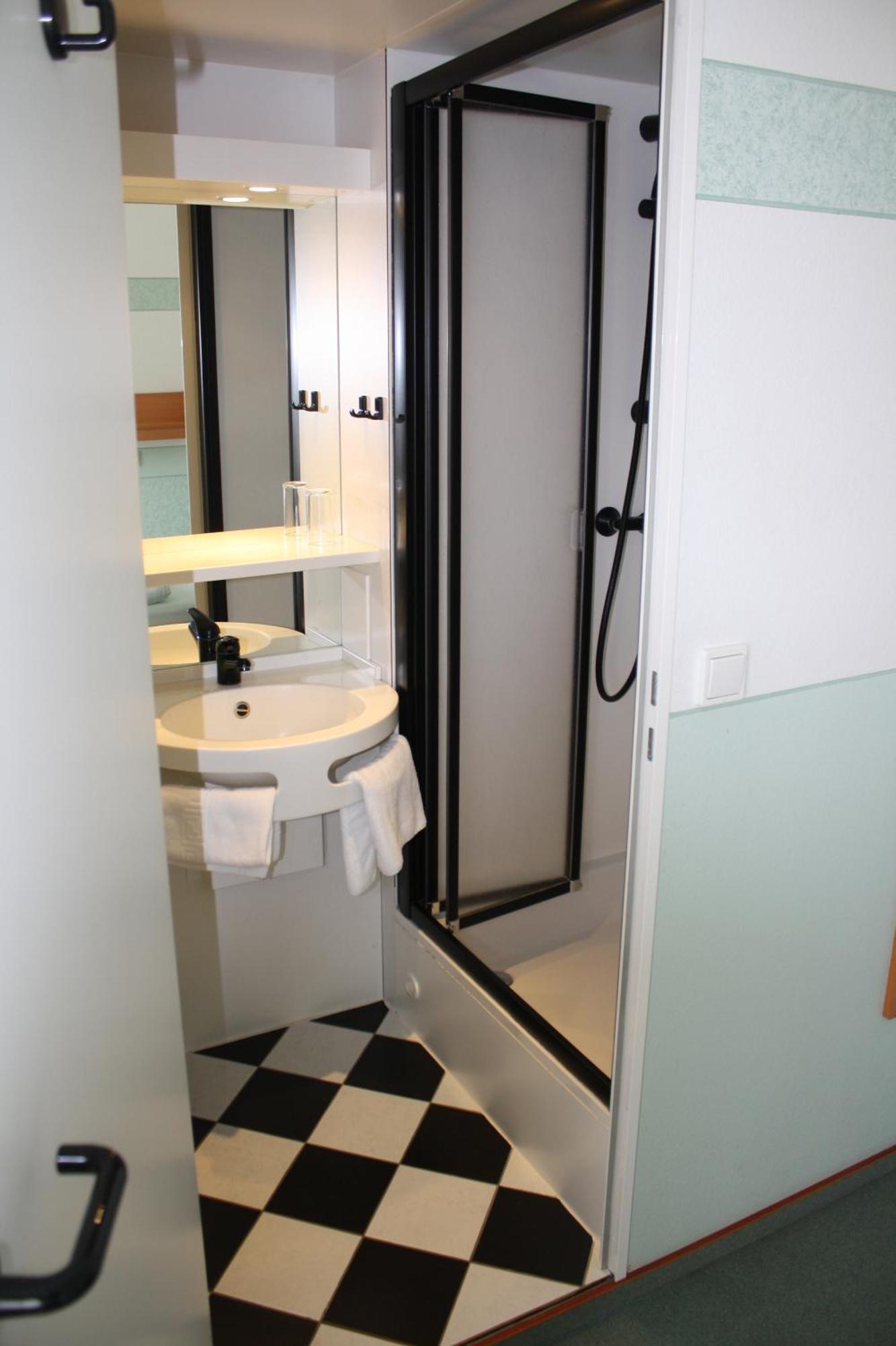 Hotel St. Hubertus Wallmerod ภายนอก รูปภาพ