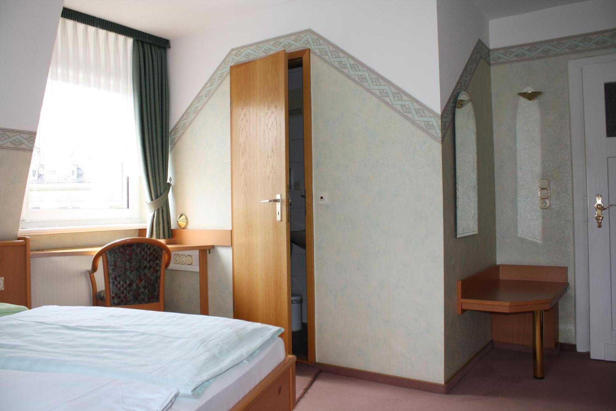 Hotel St. Hubertus Wallmerod ภายนอก รูปภาพ