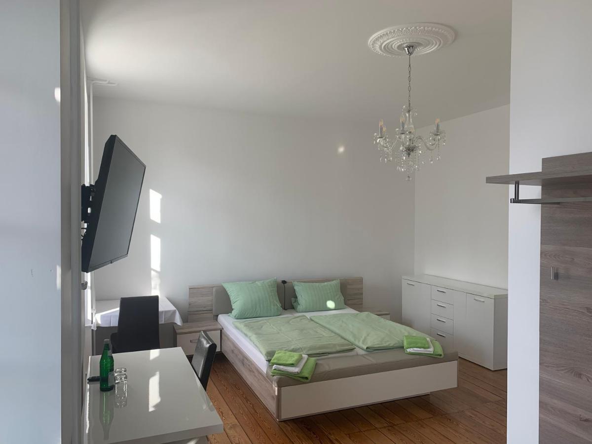 Hotel St. Hubertus Wallmerod ภายนอก รูปภาพ
